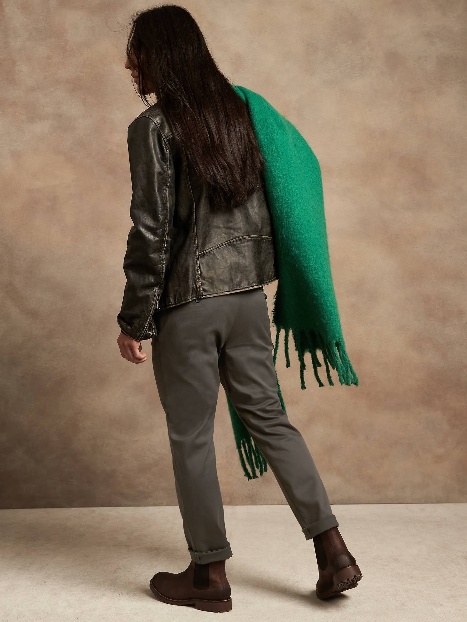 Banana Republic Men's Straight Rapid Movement Chino Pant Charcoal Gray Size 30W 32L