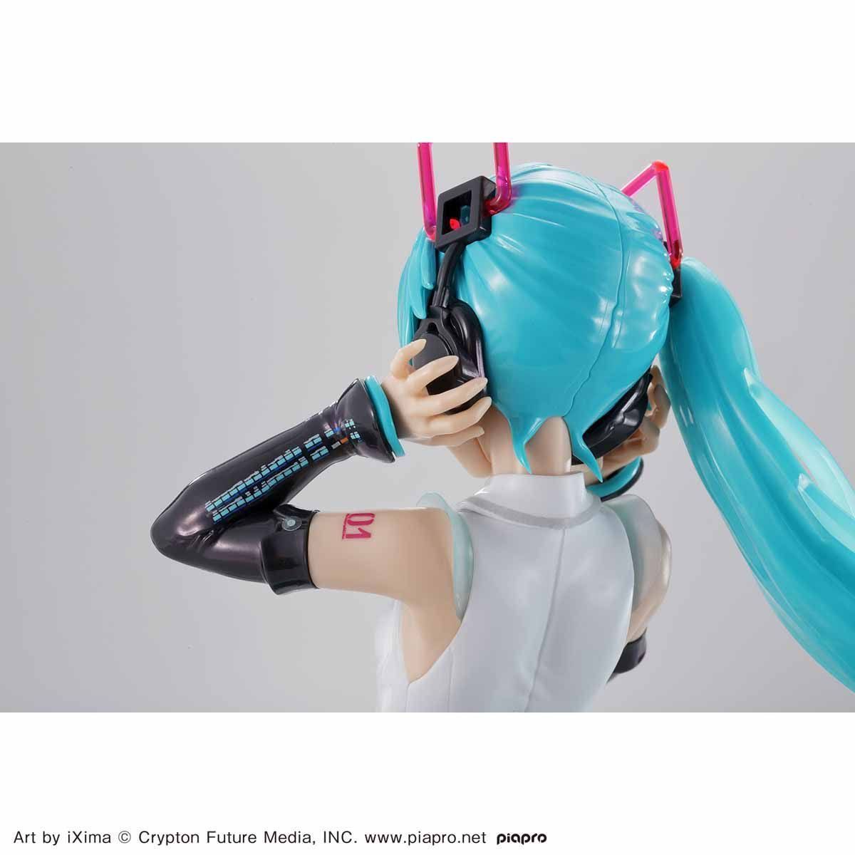 Figure Rise Labo Hatsune Miku V4X Model Kit