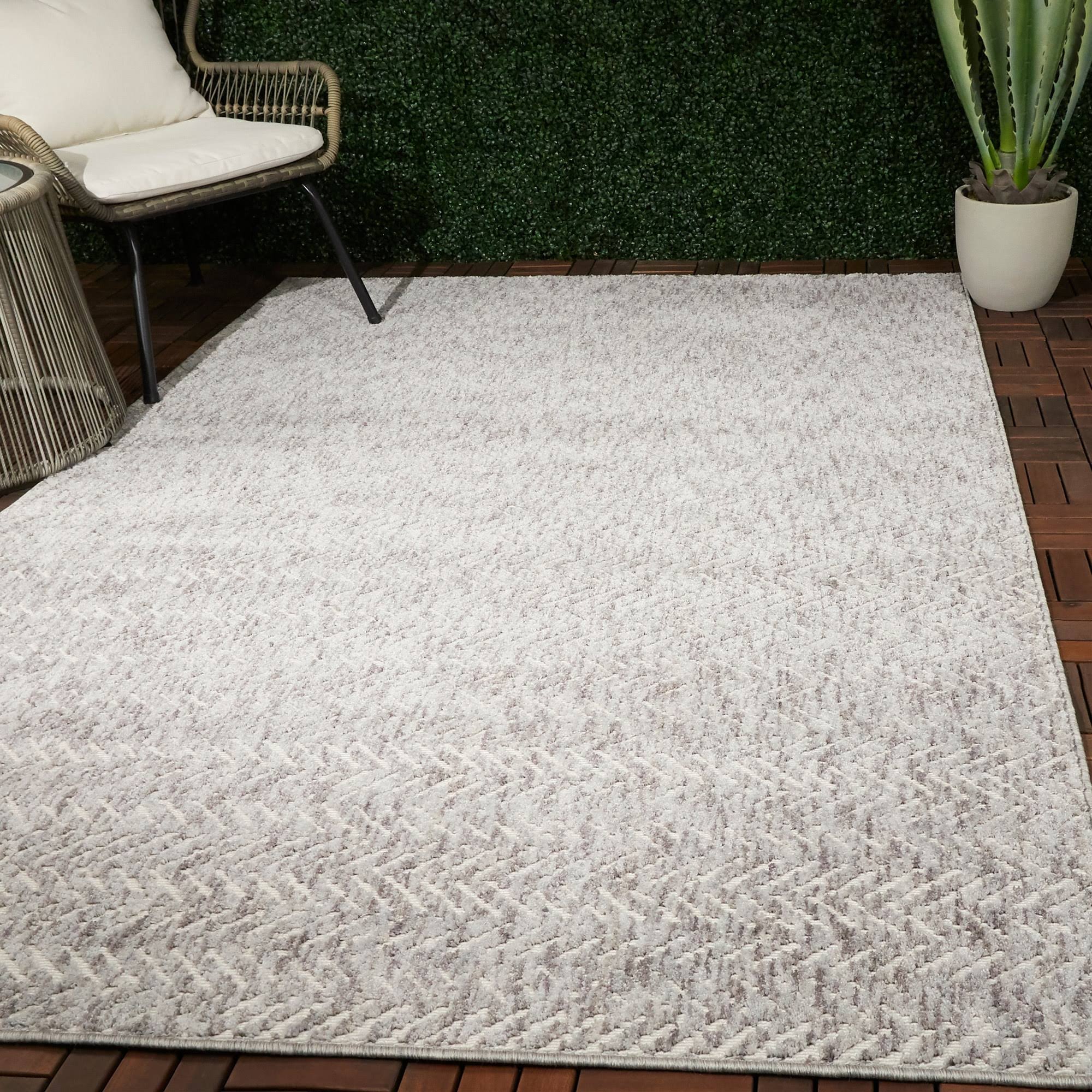 BALTA Tessin Grey 5 ft. x 7 ft. Contemporary Area Rug