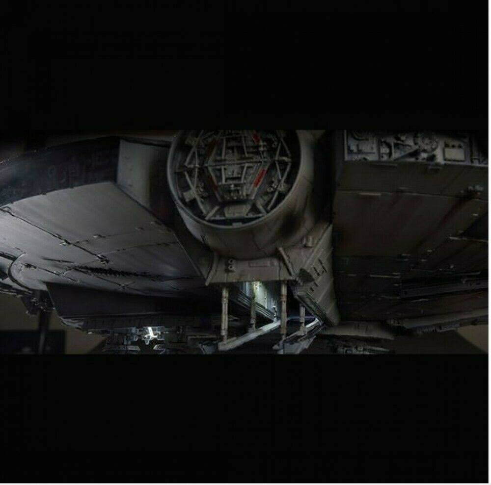 Perfect Grade Bandai 1/72 Star Wars Millennium Falcon Perfect Grade Model Kit