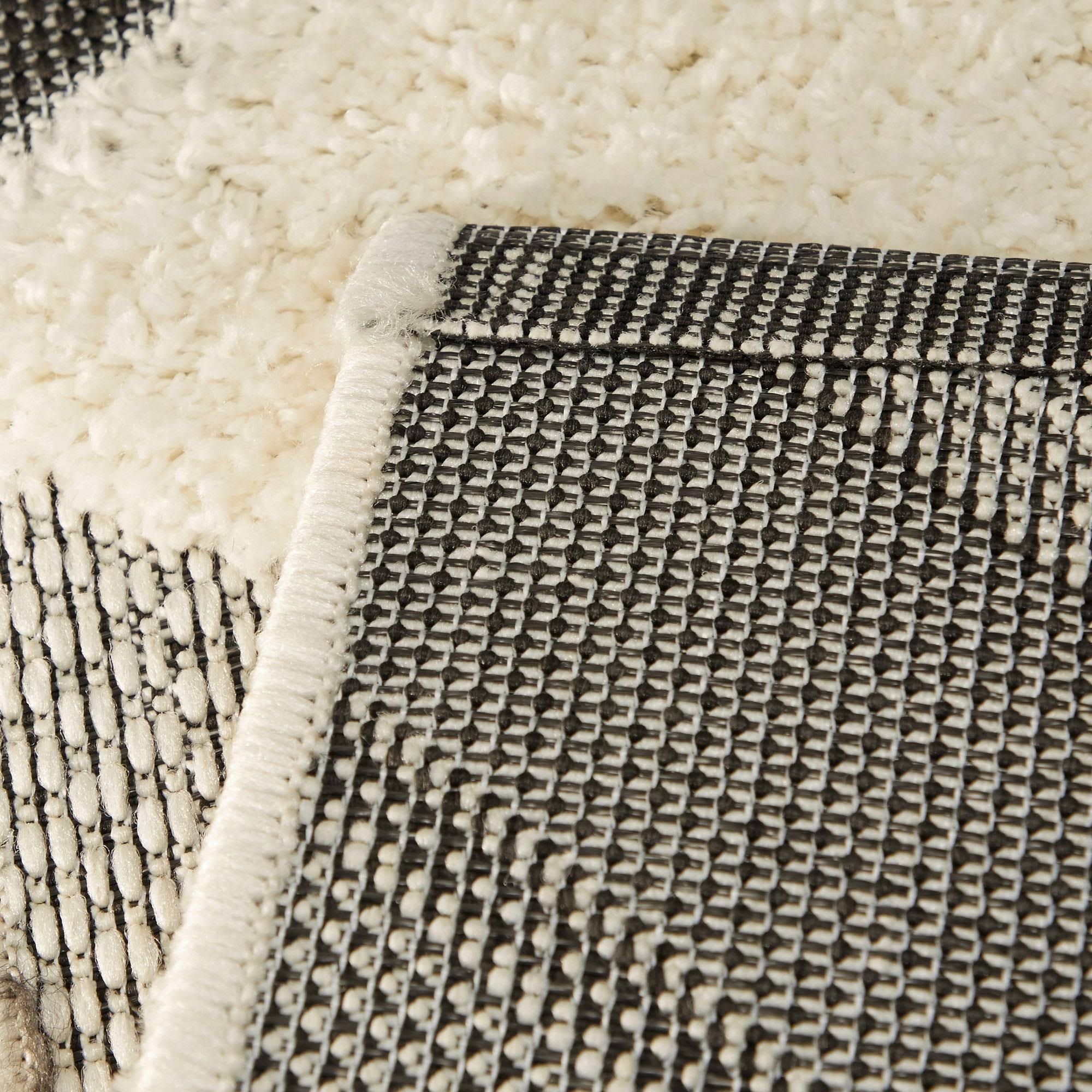 BALTA Soller White 5 ft. x 7 ft. Geometric Shag Area Rug