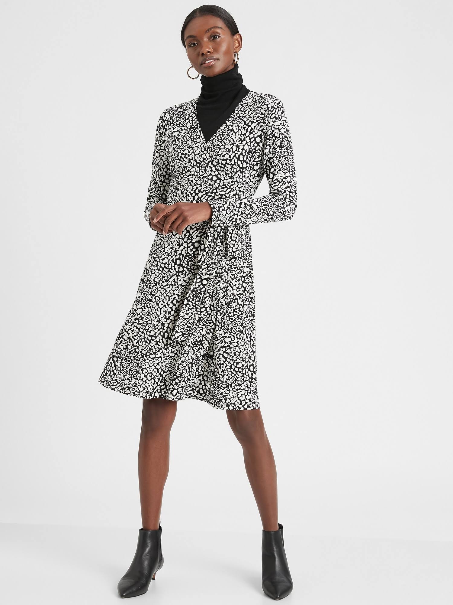 Banana Republic Factory Women's Knit Wrap Dress