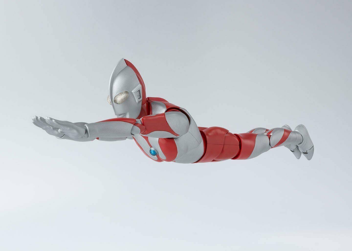 Ultraman S.H. Figuarts Action Figure - Ultraman