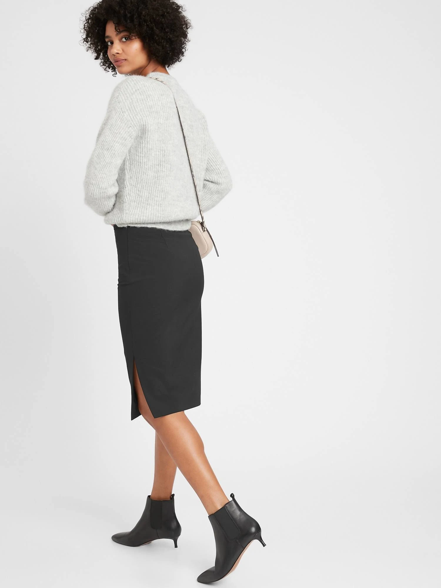 Banana Republic Women's Washable Italian Wool-Blend Pencil Skirt with Side Slit Black Tall Size 6