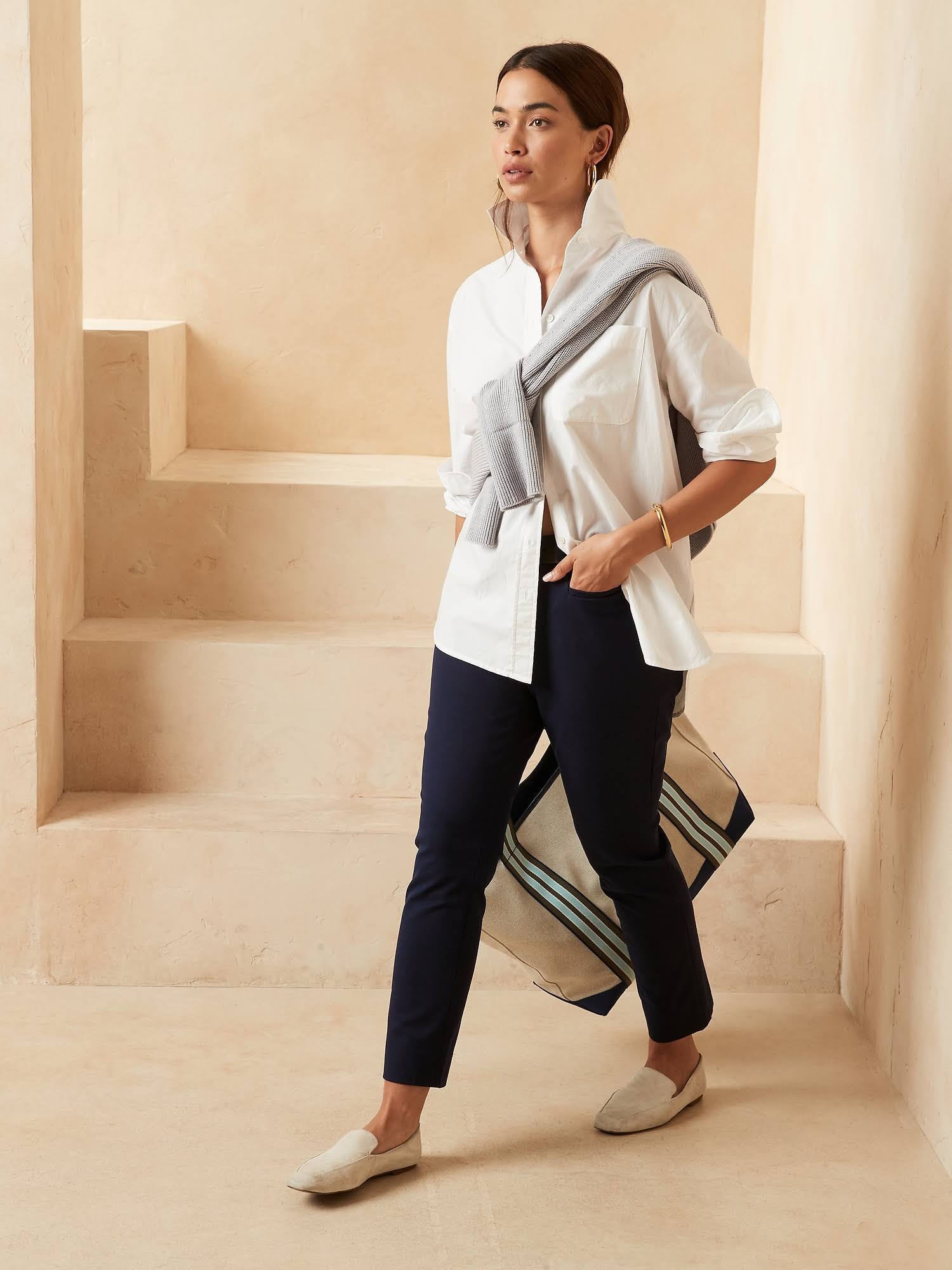 Banana Republic Women's Curvy Mid-Rise Skinny Sloan Pant Navy Size 4 Short