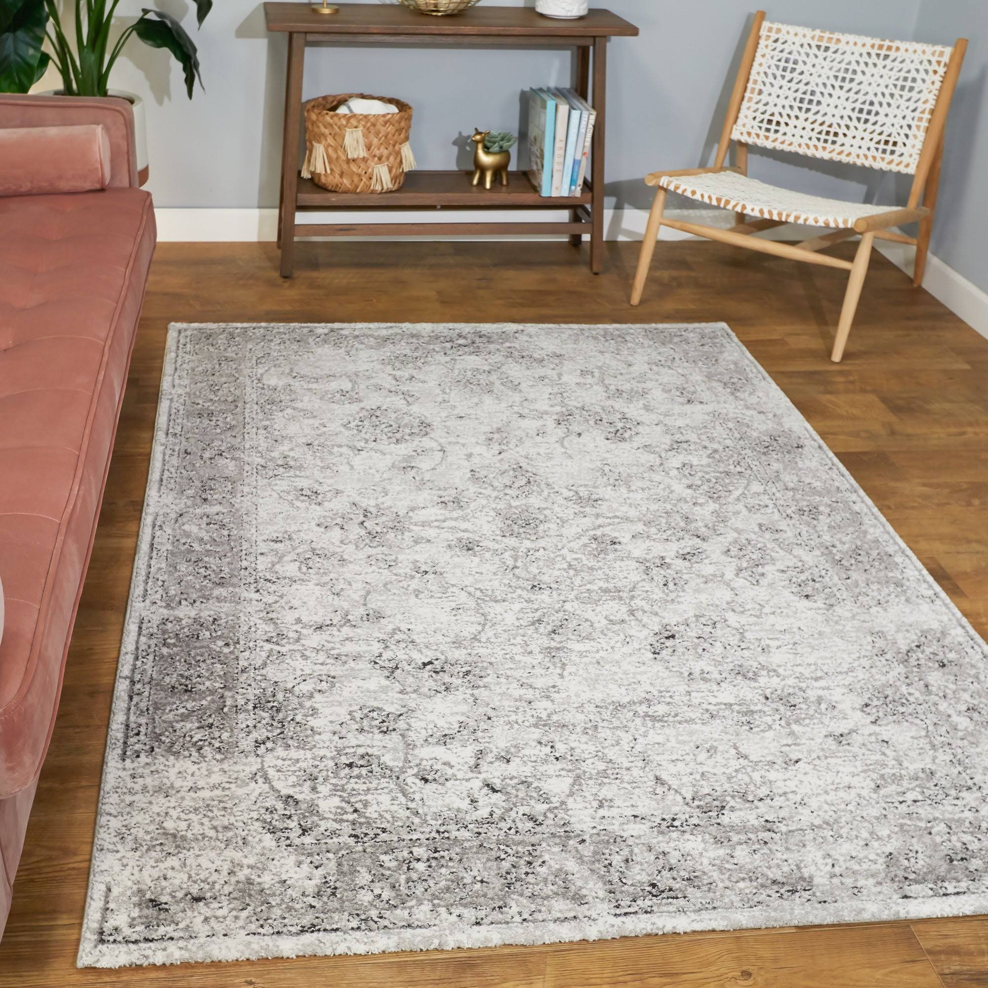 Casteau Distressed Oriental Area Rug - 5&3x22 x 7& - Medium Grey