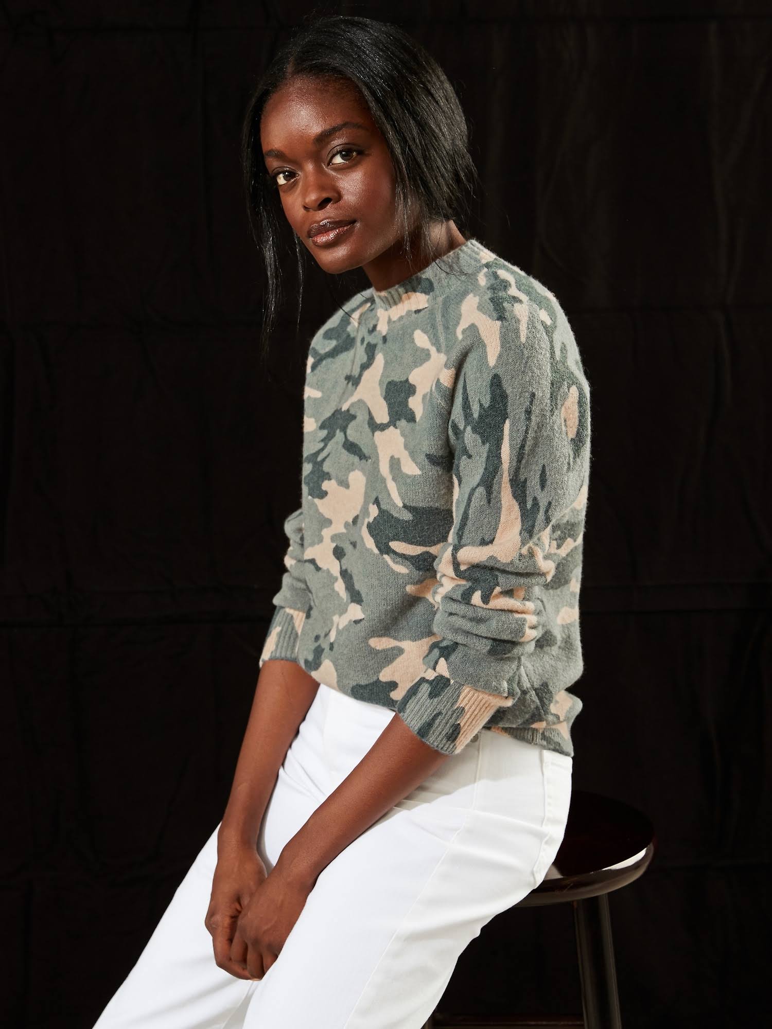 Banana Republic Women's Aire Camo Sweater Olive Green Camo Size Xs