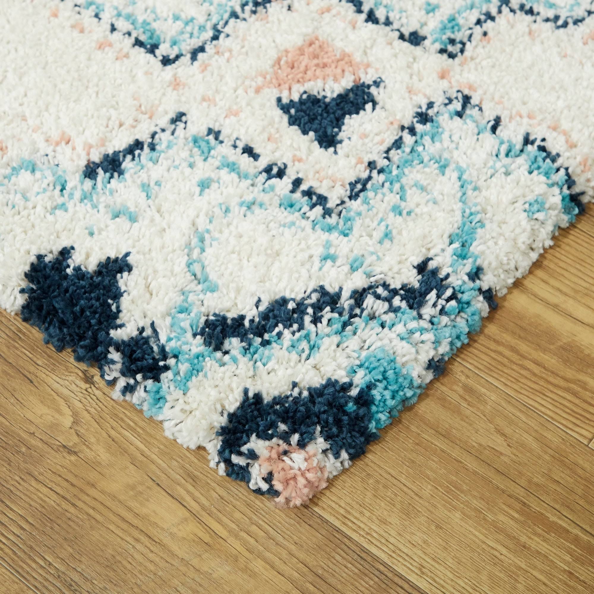 Amaru Geometric Shag Area Rug - 2&7x22 x 7& Runner - White