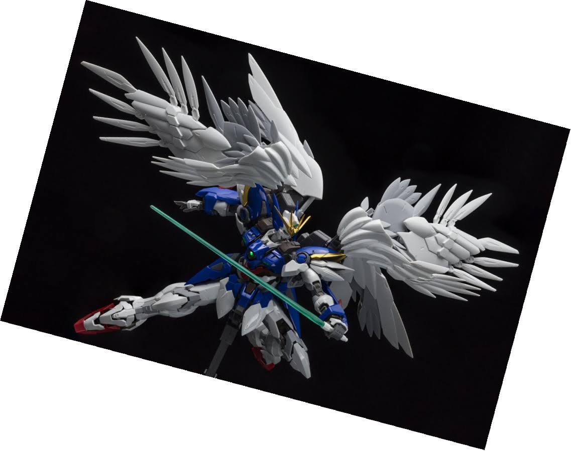 Bandai Hobby Hi-Resolution Model 1/100 Zero EW Gundam Wing: Endless Waltz Kit Figure