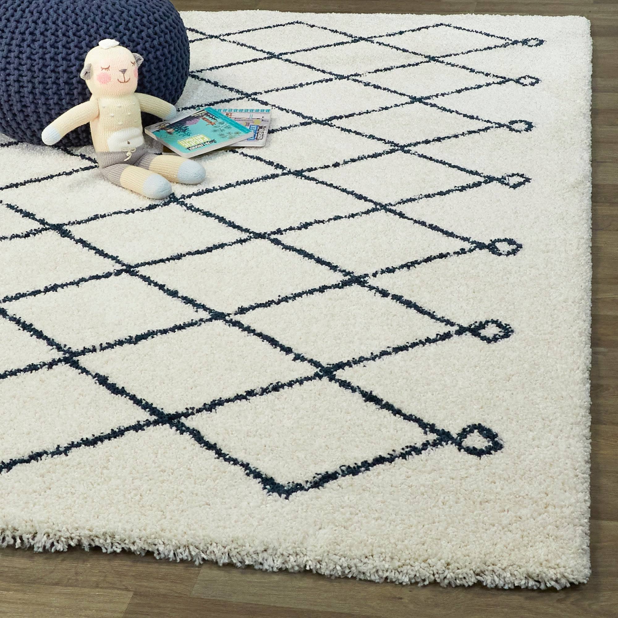 BALTA Mabelle Cream/Navy 5 ft. x 7 ft. Trellis Shag Area Rug