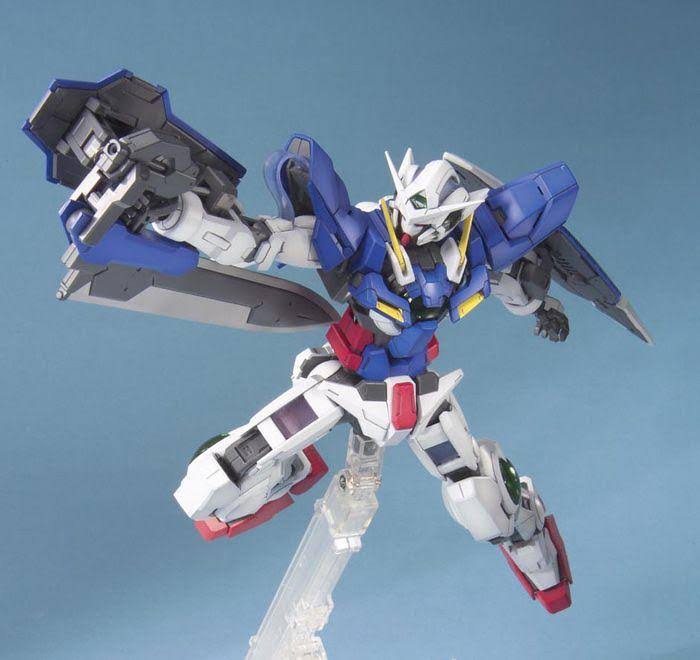 Bandai Toys mg 1/100 GN-001 Gundam Exia (Mobile Suit Gundam 00)