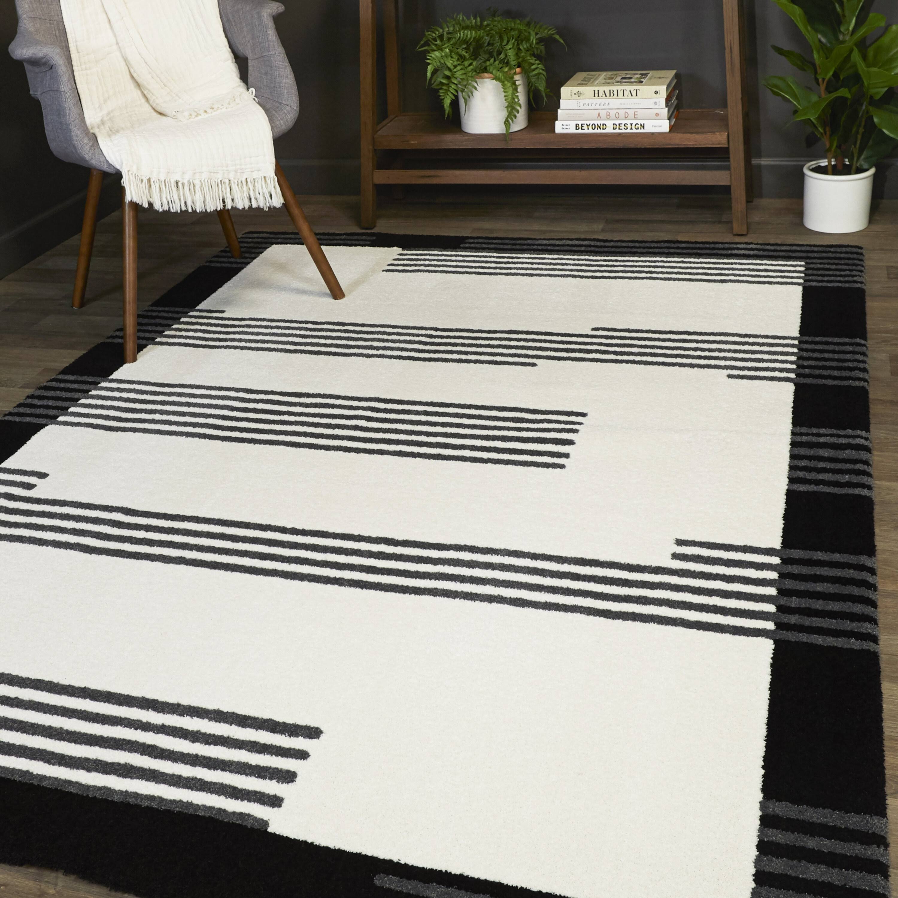 Orion Contemporary Stripes Area Rug - 5&3x22 x 7& - White
