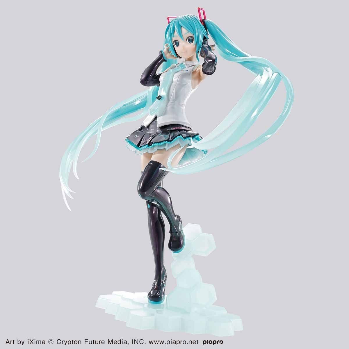 Figure Rise Labo Hatsune Miku V4X Model Kit