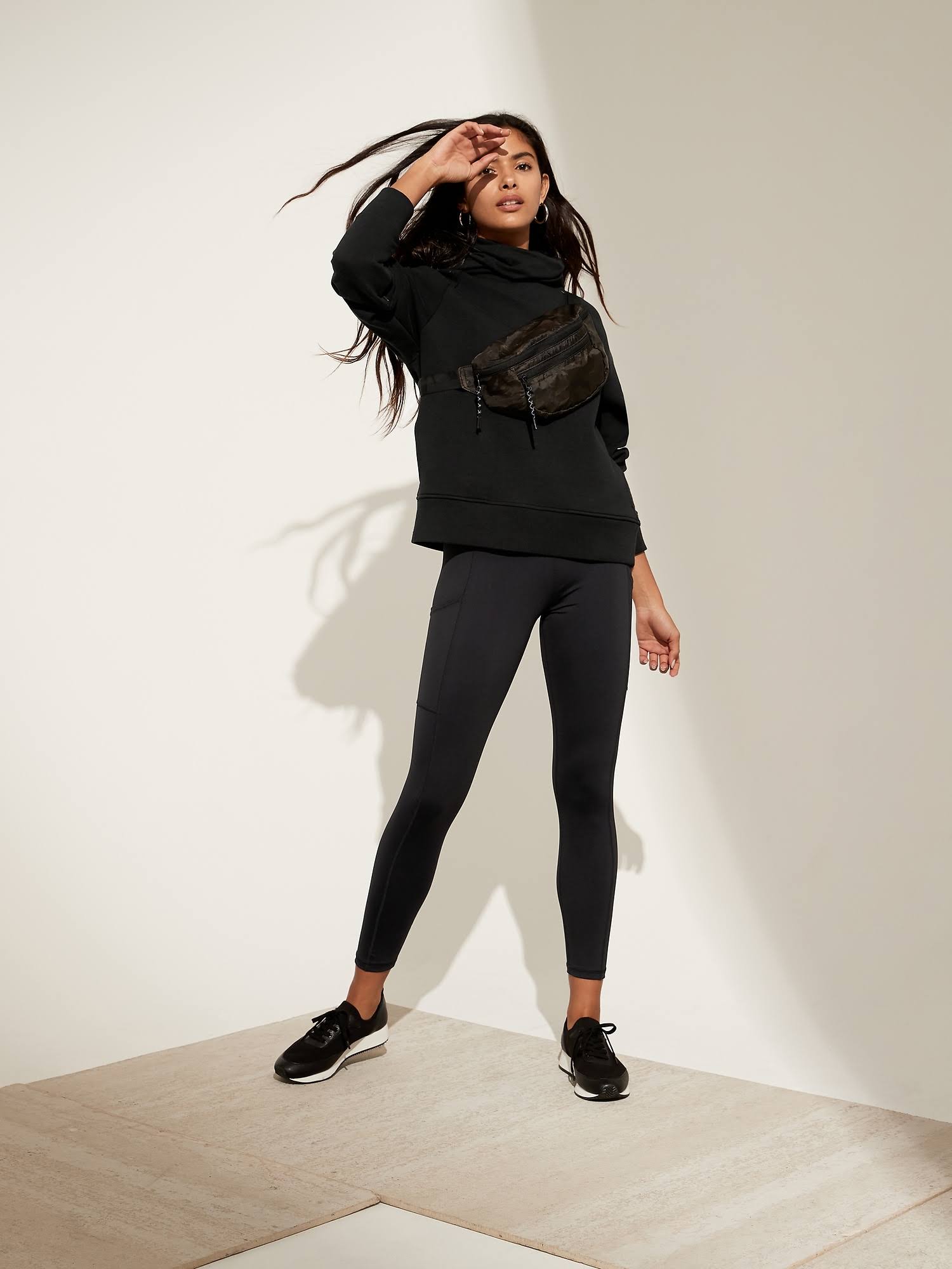 Banana Republic Women's on The Go 7/8 Legging Black Size XL