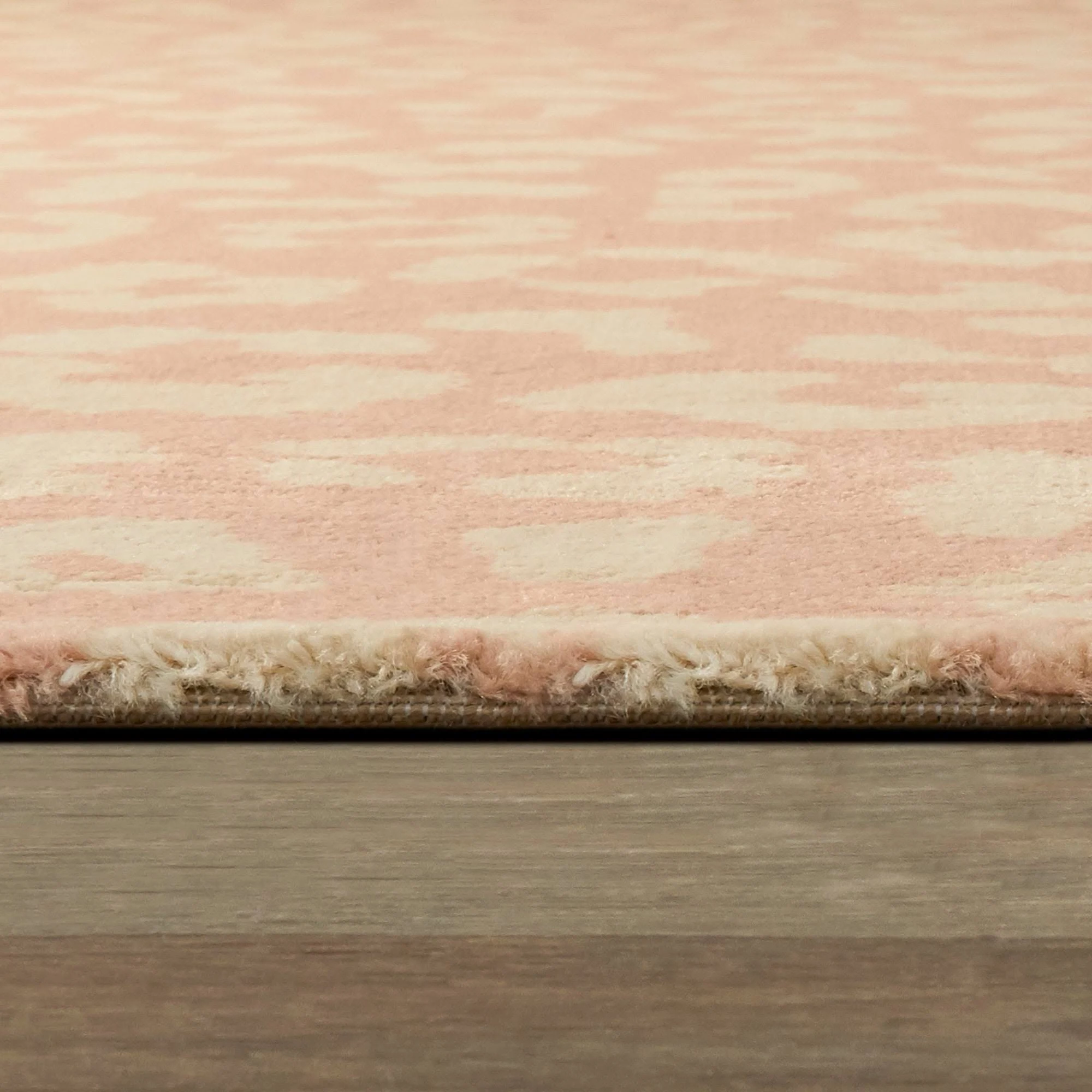 Josephina Leopard Print Area Rug - 5&3x22 Round - Pink