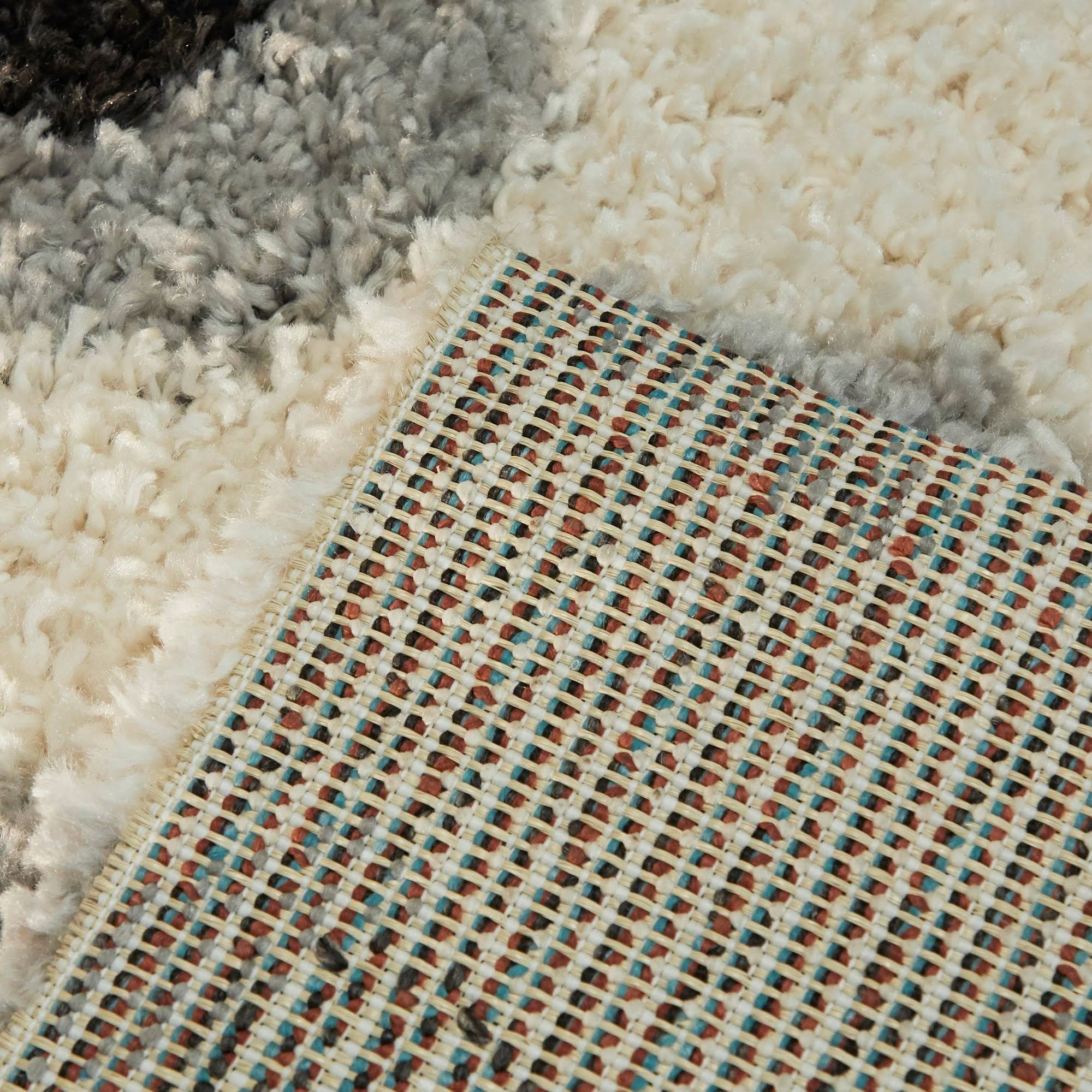 BALTA Asaro Cream 5 ft. x 7 ft. Leopard Print Shag Area Rug, Ivory