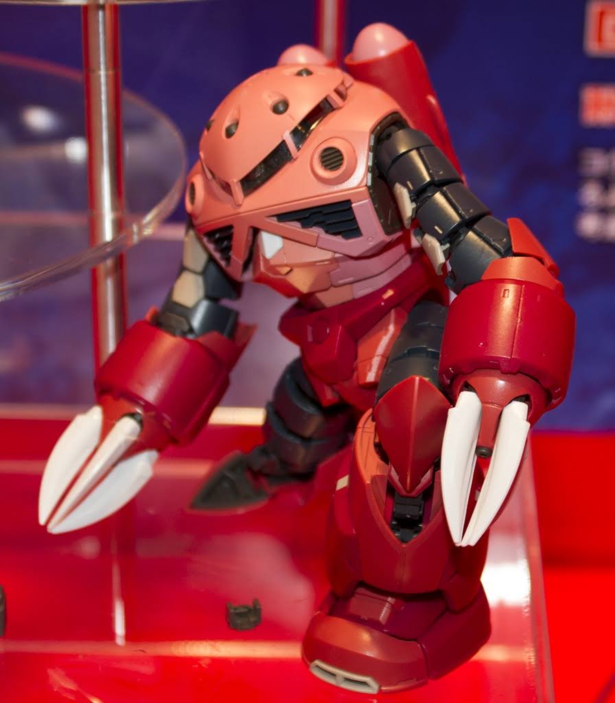 Bandai: Real Grade MSM-07S Char&s Z&Gok Gundam RG 1/144