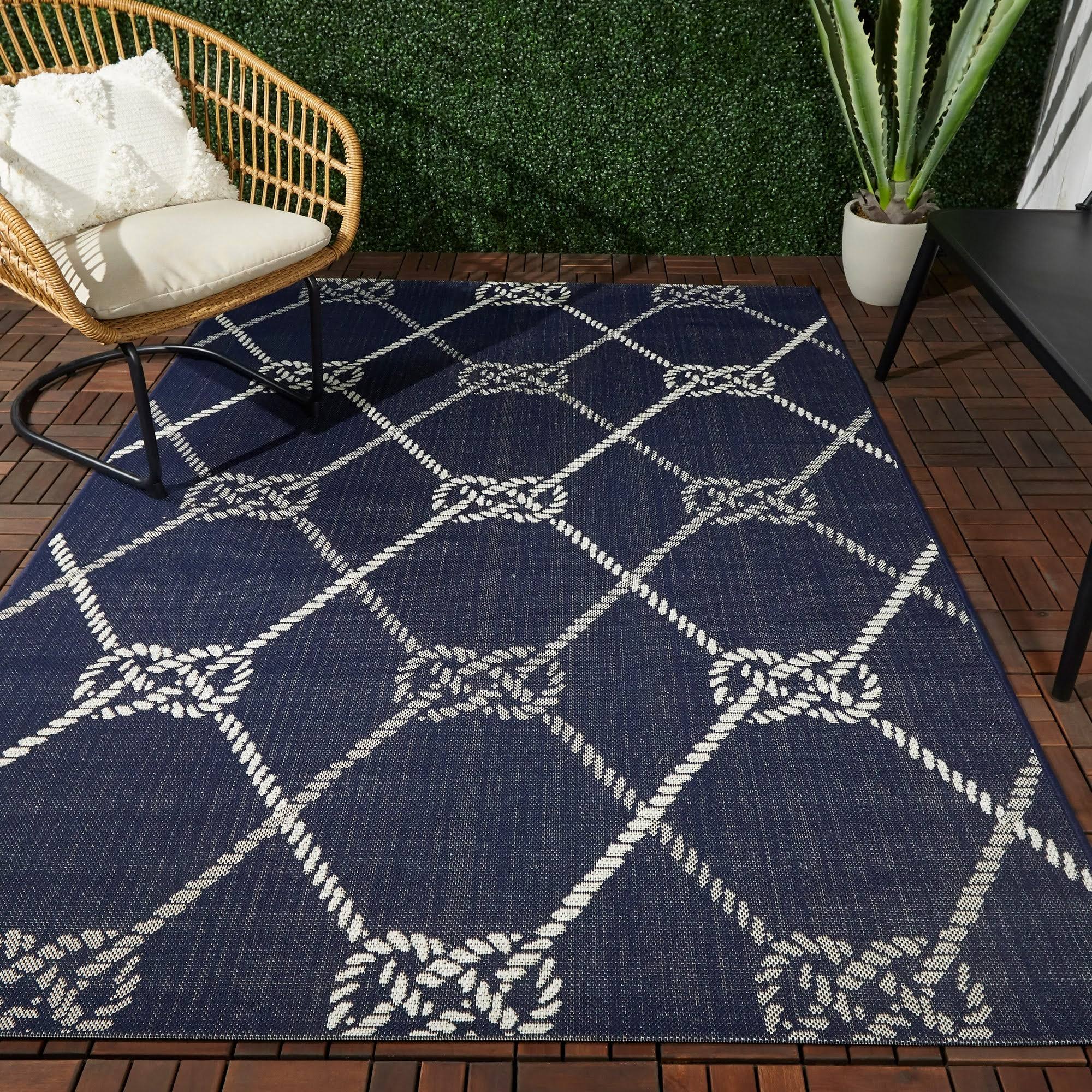 Spence Nautical Trellis Indoor/Outdoor Area Rug - 5&3x22 x 7& - Navy