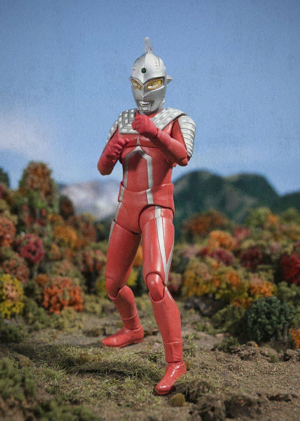 Ultra Seven S.H.Figuarts Action Figure by Bandai