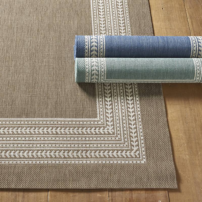 Suzanne Kasler Fleur Indoor/Outdoor Rug Blue/Ivory 3' 11 x 5' 7 - Ballard Designs