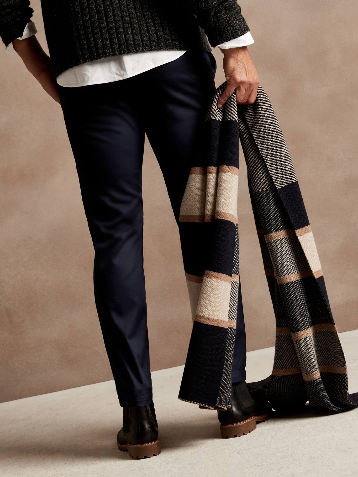 Banana Republic Men's Aiden Slim Core Temp Pant Midnight Navy Blue Size 35W 32L