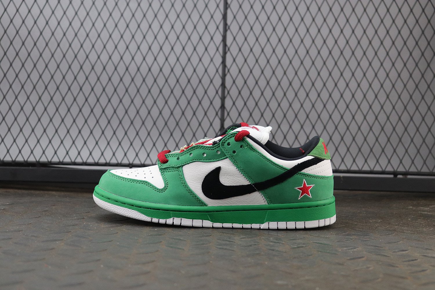 Nike SB Dunk Low Pro Heineken