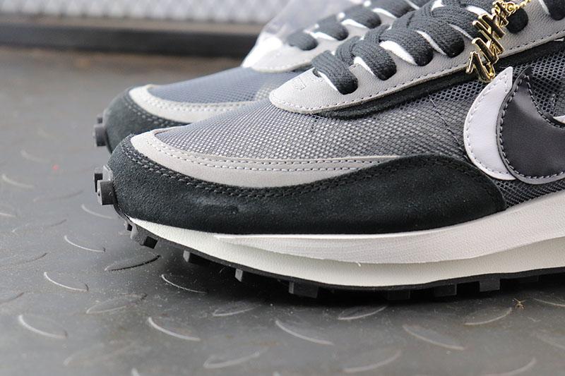Nike LD Waffle Sacai Dark Grey