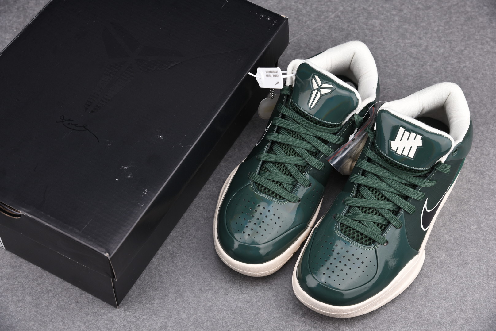 Nike Kobe 4 Protro Undefeated Milwaukee Bucks