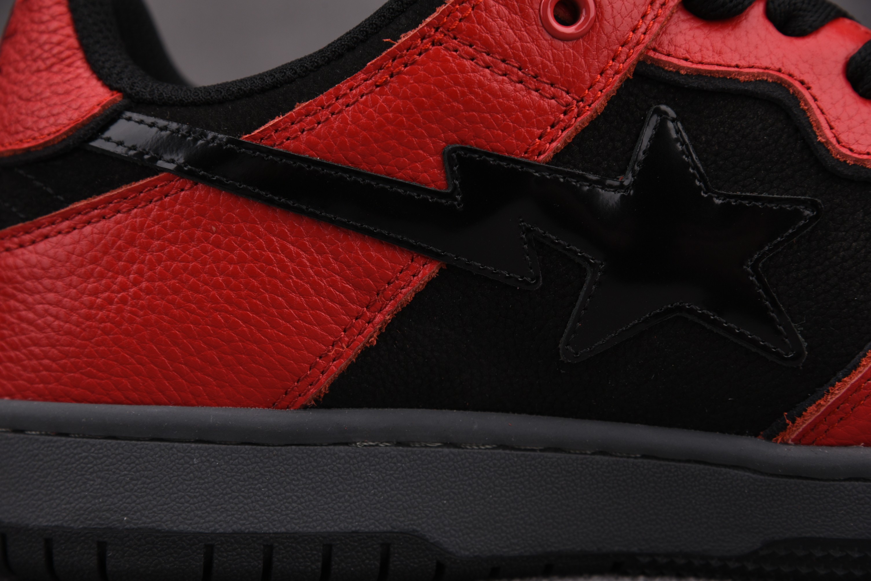 A BATHING APE BAPE SK8 STA Black Red