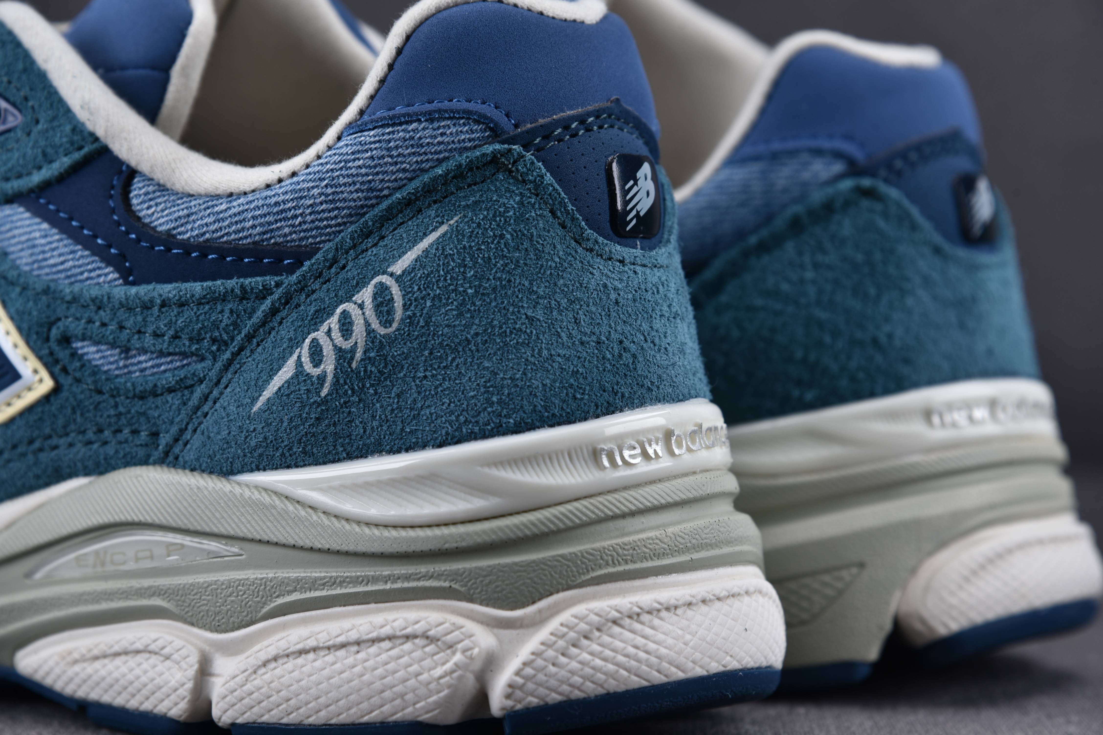 New Balance 990v3 Levi's Denim