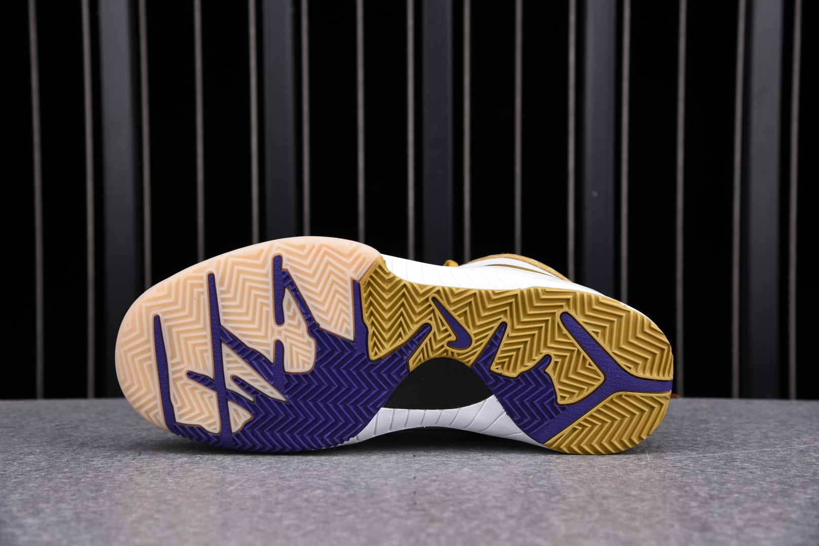 Nike Kobe 4 MLK Gold