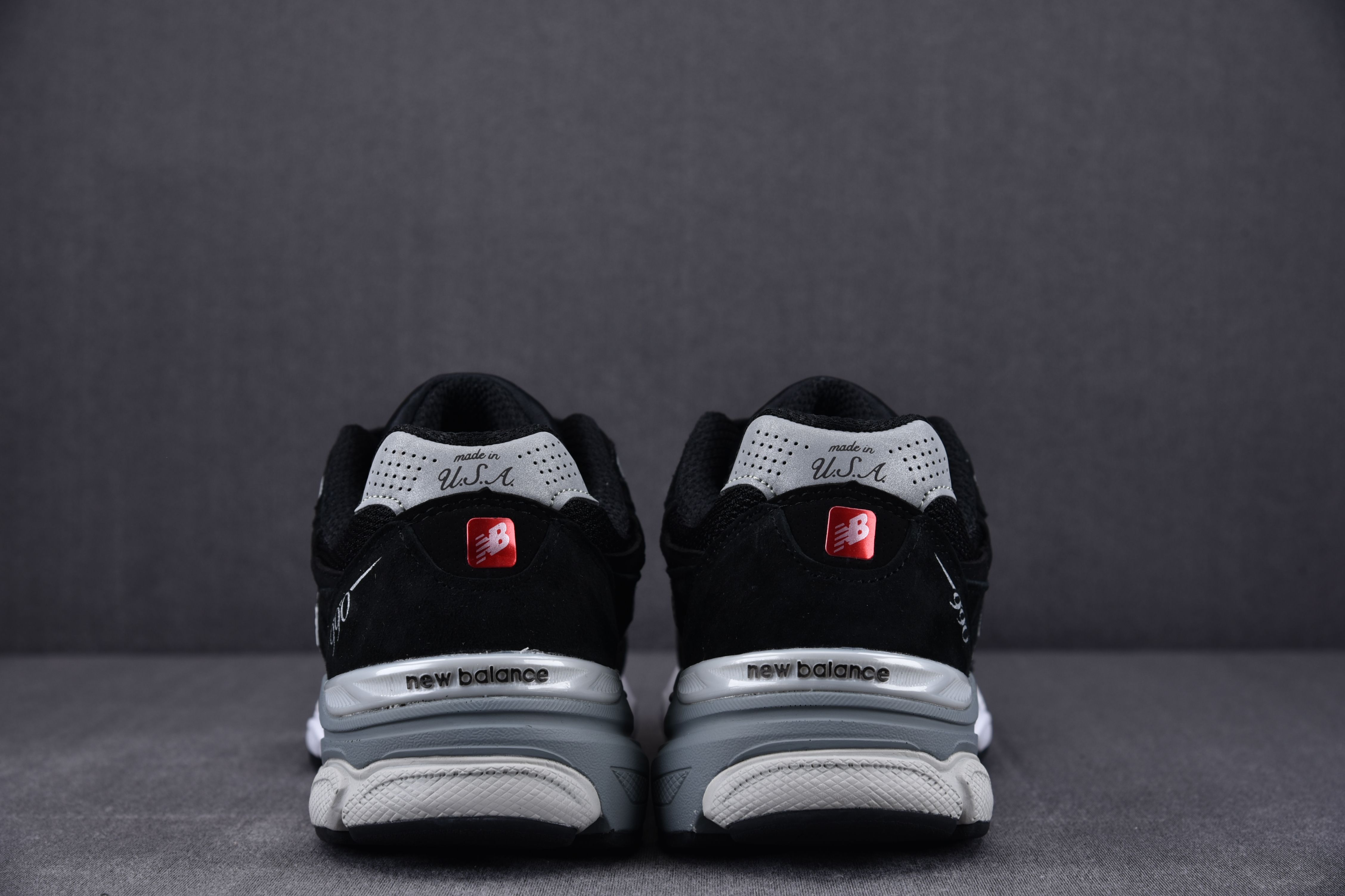New Balance 990v3 Black White