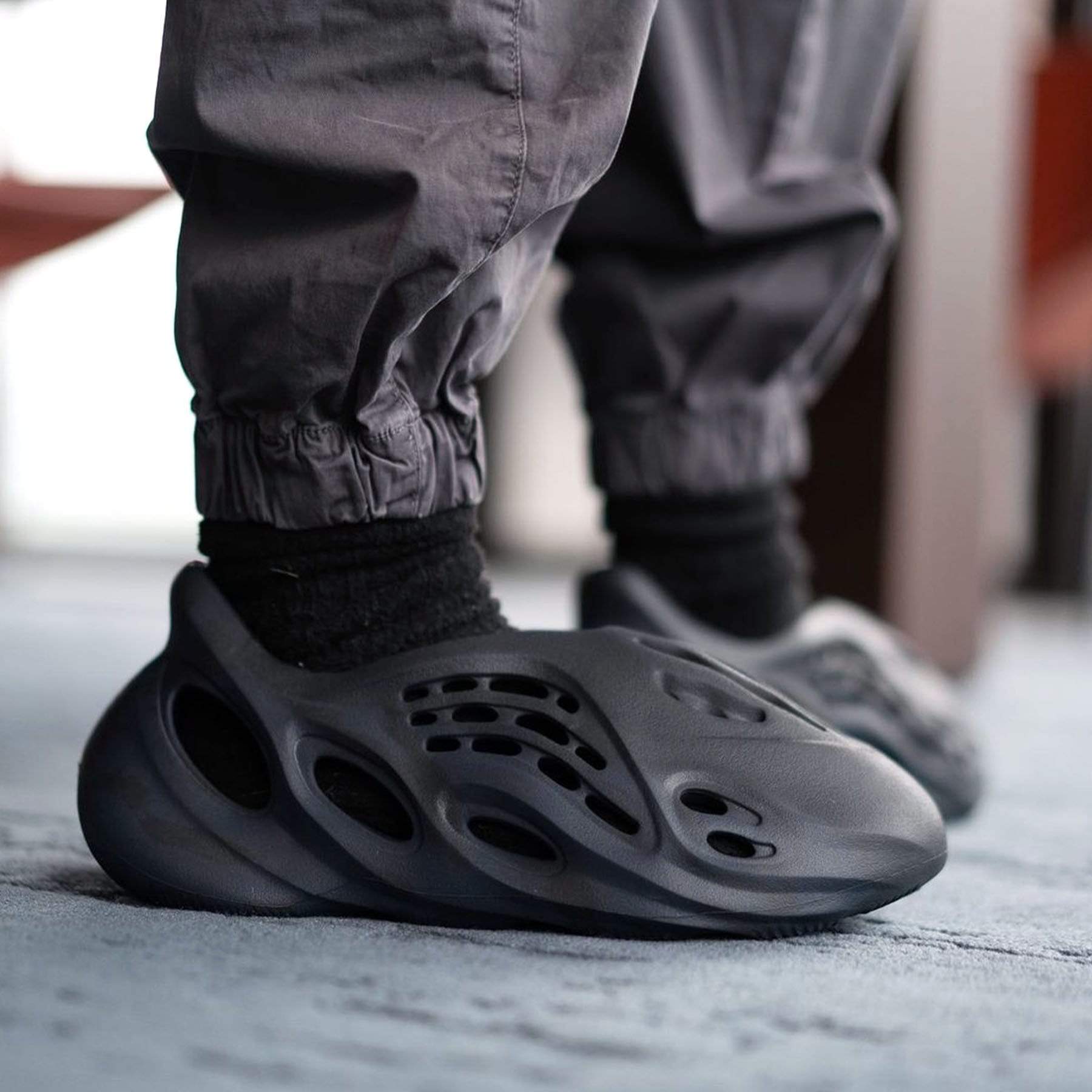 adidas Yeezy Foam RNNR Mineral Blue (One Size Smaller!!)