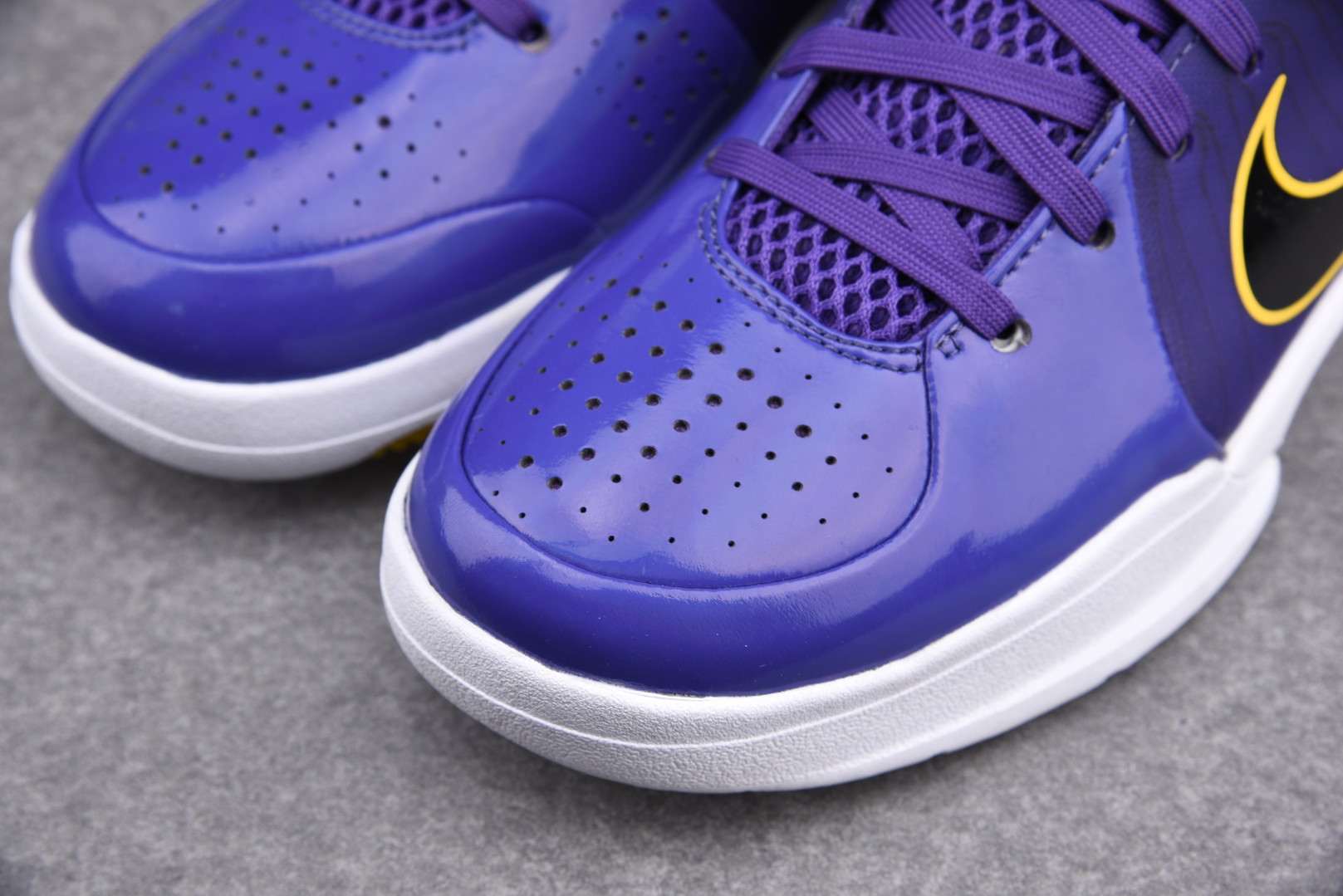 Nike Kobe 4 Protro Undefeated Los Angeles Lakers