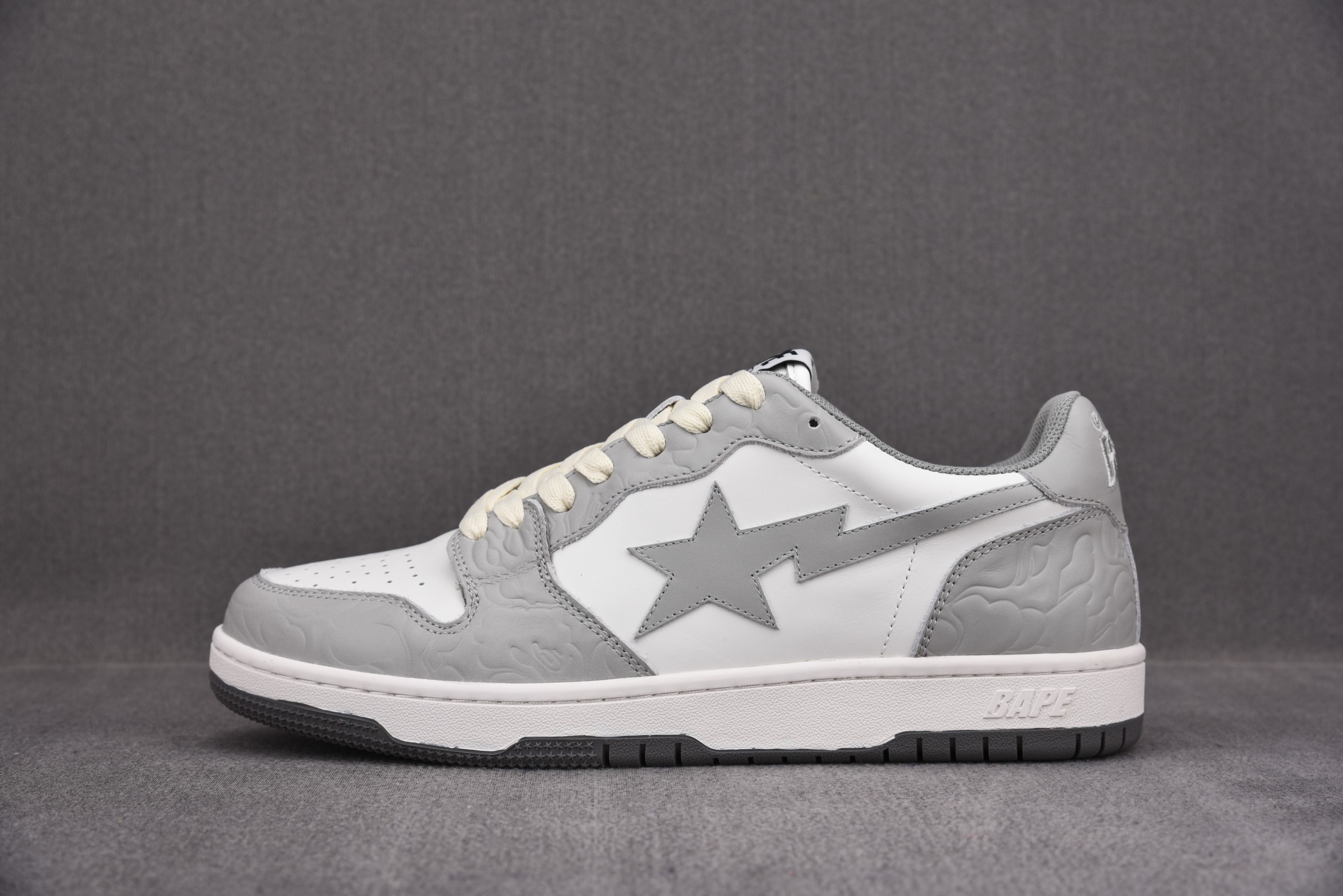 A BATHING APE BAPE SK8 STA Light Grey Cream