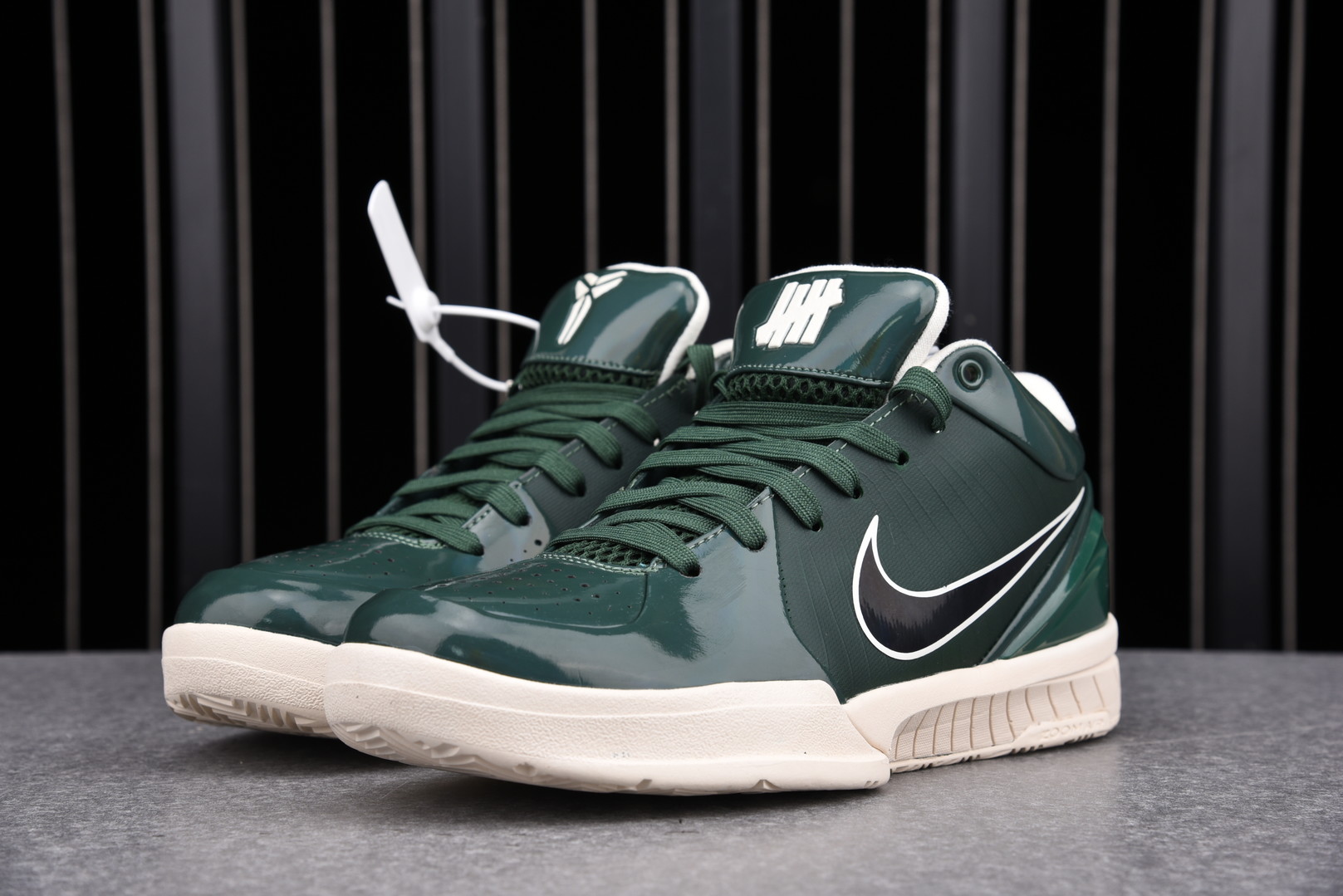 Nike Kobe 4 Protro Undefeated Milwaukee Bucks