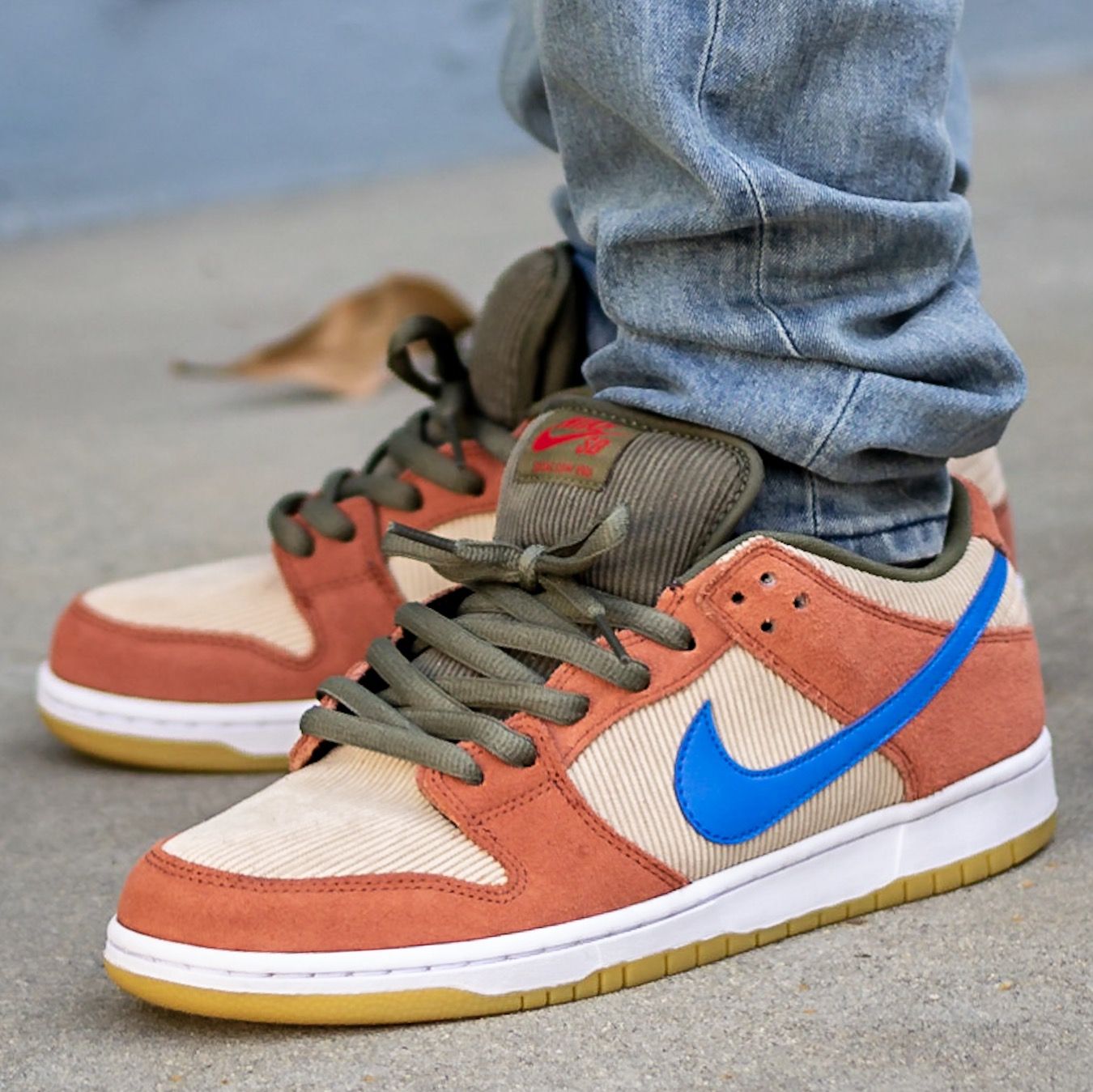 Nike SB Dunk Low Corduroy Dusty Peach