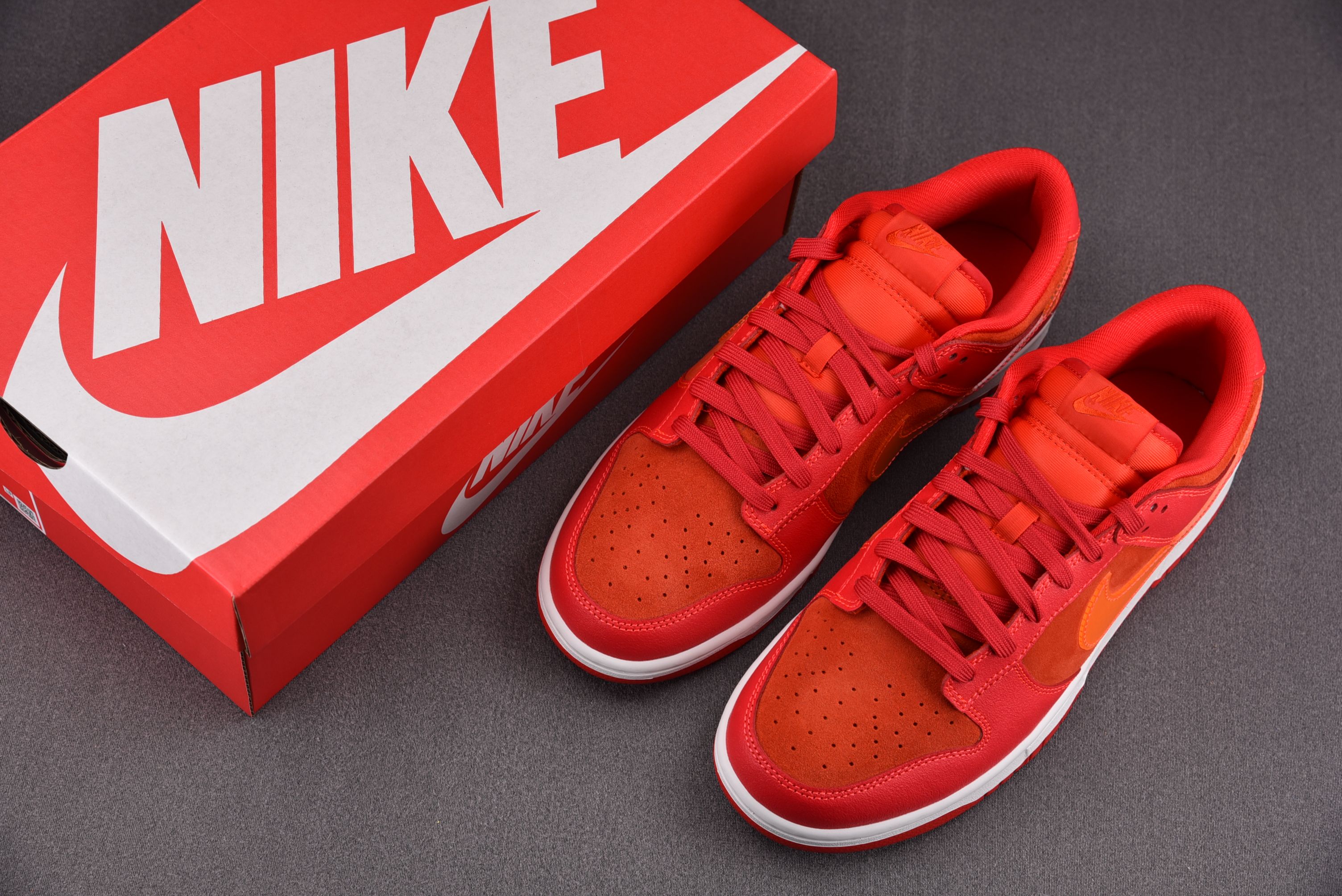 Nike Dunk Low ATL