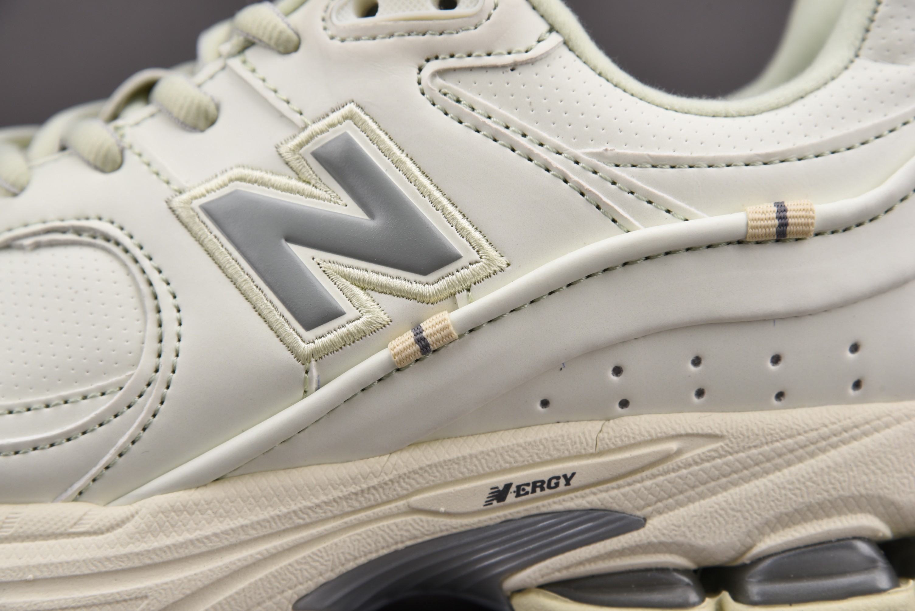 New Balance 2002R Glow