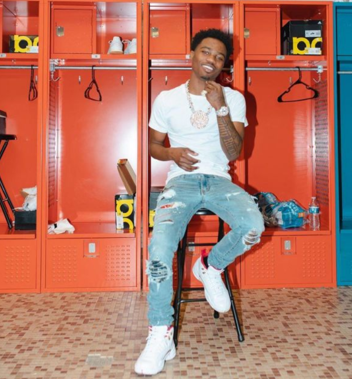 Jordan 12 Retro Fiba (2019)