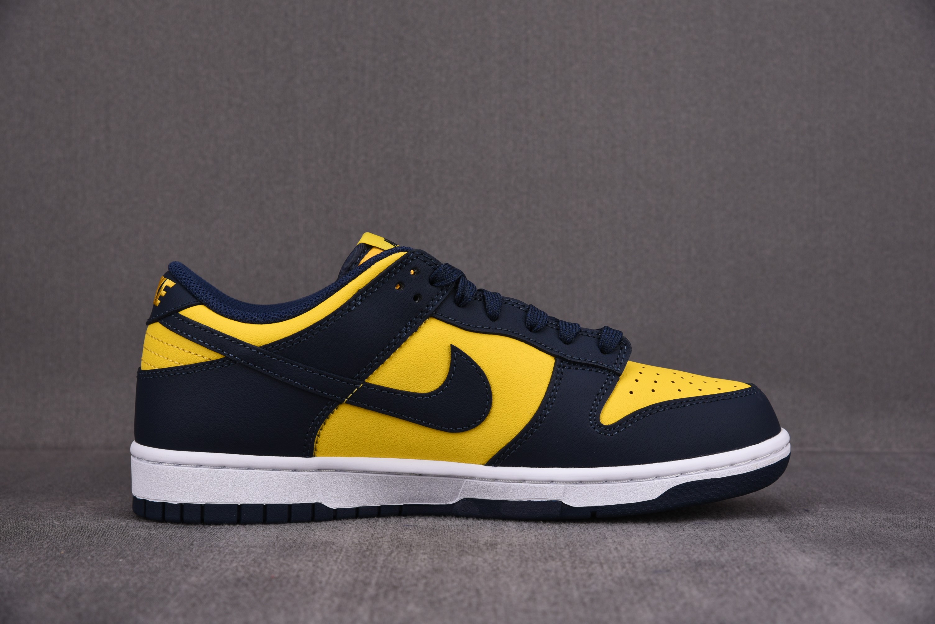 【Clearance】Nike Dunk Low Michigan (2021)（US9）