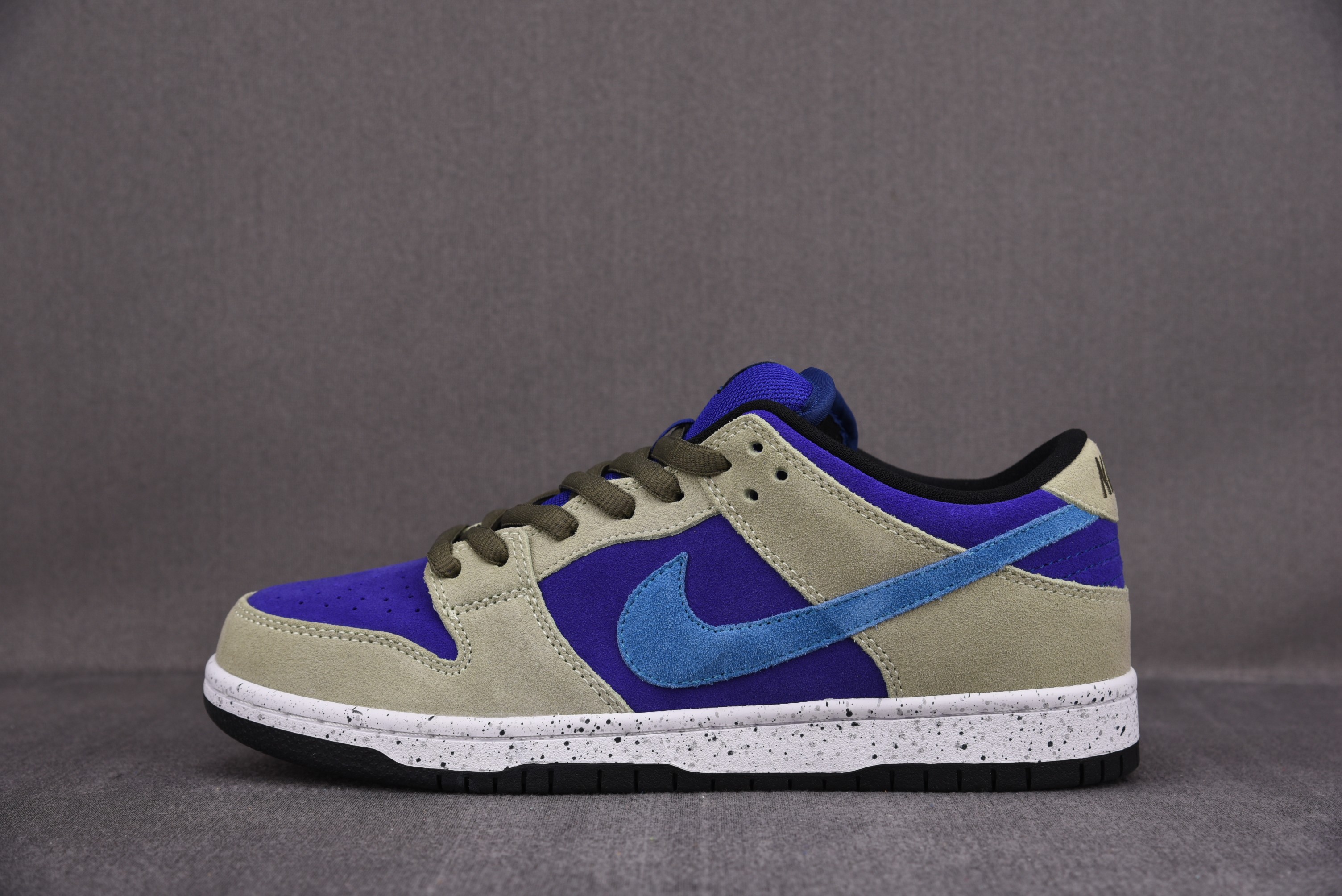 Nike Dunk Low SB ACG Celadon