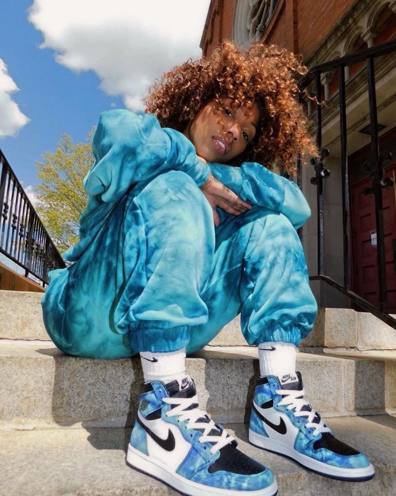 Jordan 1 Retro High Tie Dye (WOMEN SIZE!!)