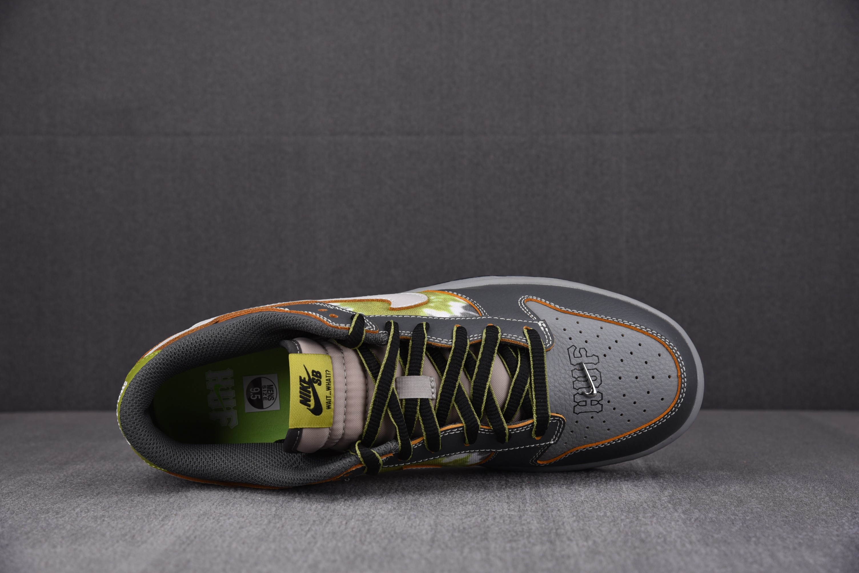 Nike SB Dunk Low HUF Wait, What!? (Friends and Family)