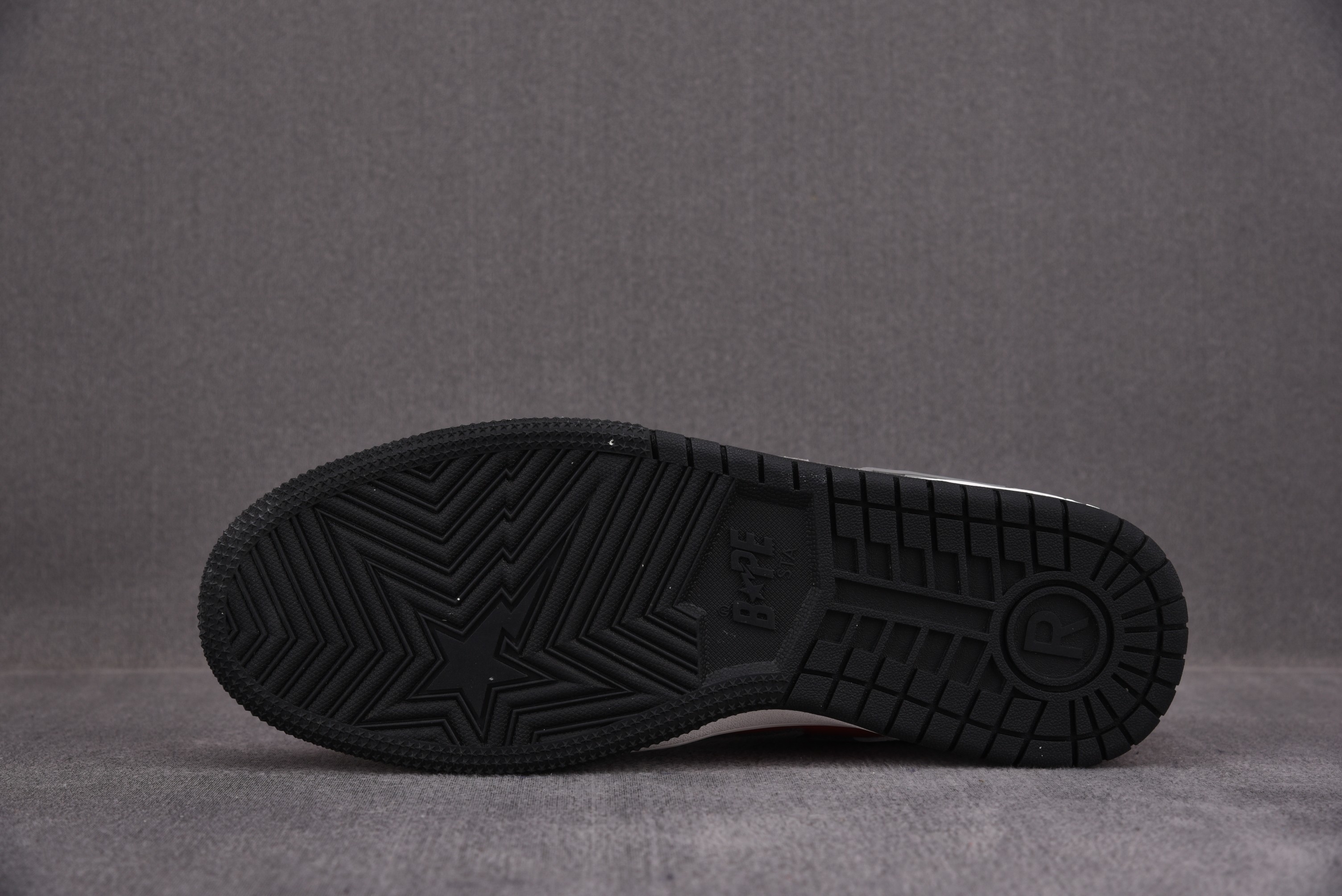 A Bathing Ape Bape SK8 Sta White Red