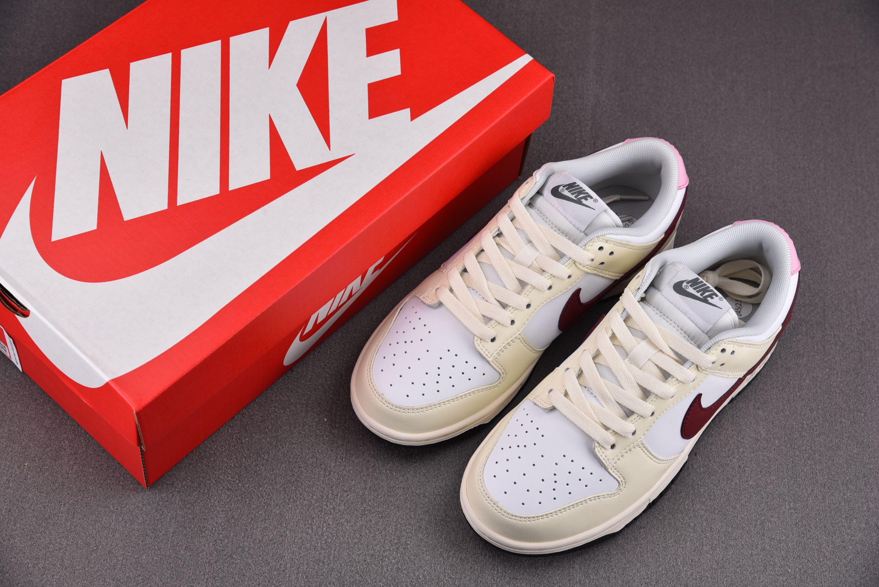 Nike Dunk Low Custom Sneakers Flower Messenger