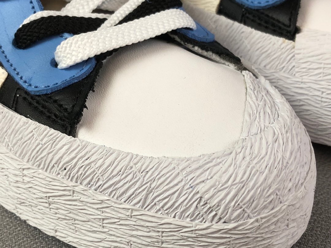 Nike Blazer High sacai White Black Legend Blue