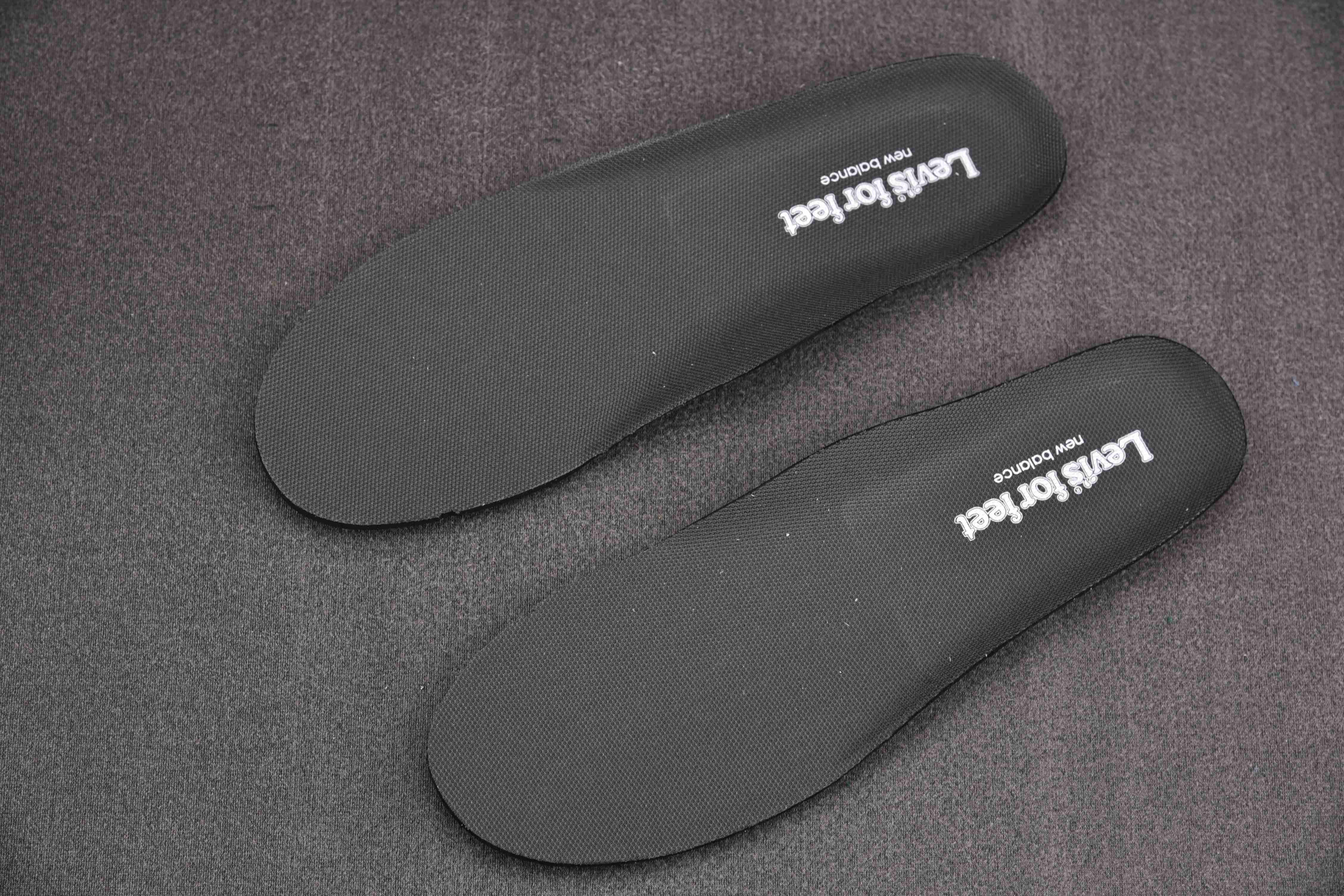 New Balance 990 V3 Levi's