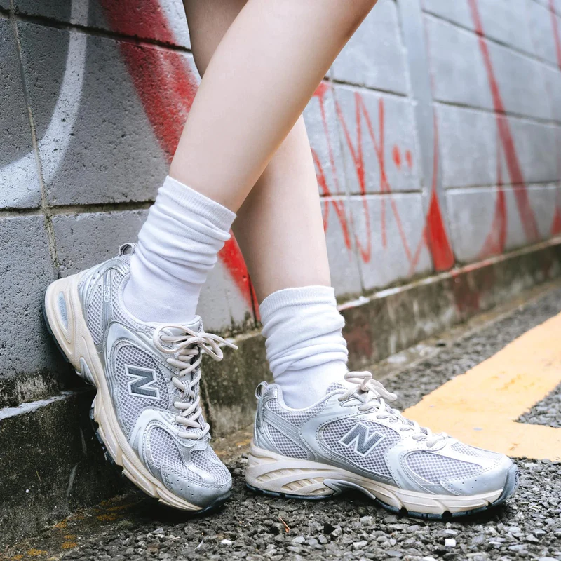New Balance 530 Silver Metallic Moonbeam