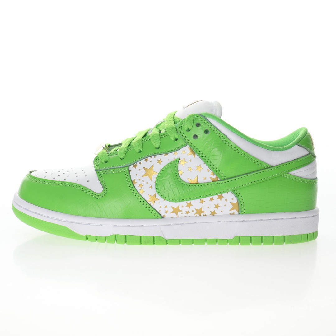 Nike SB Dunk Low Supreme Stars Mean Green